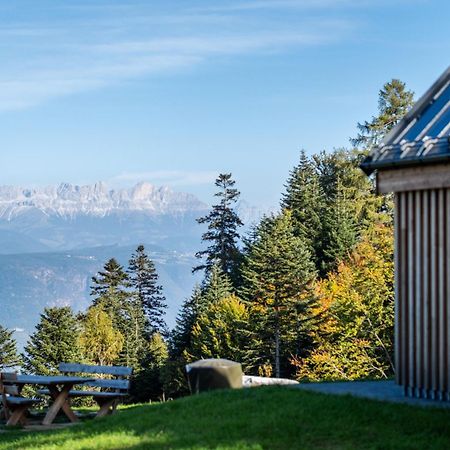 New Opening "Sissi Chalets" - Unique Luxury Hideaway With Mountain View & Sauna Mendola Bagian luar foto