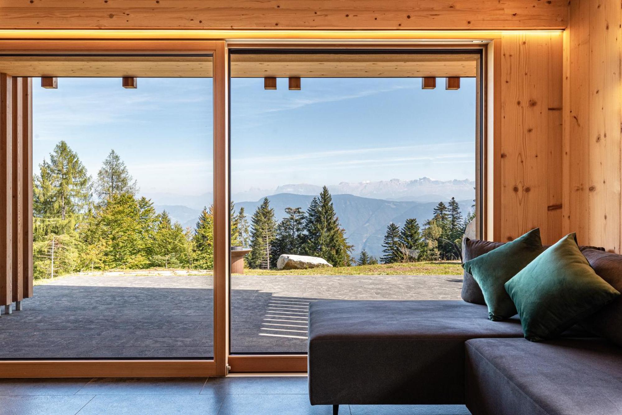 New Opening "Sissi Chalets" - Unique Luxury Hideaway With Mountain View & Sauna Mendola Bagian luar foto