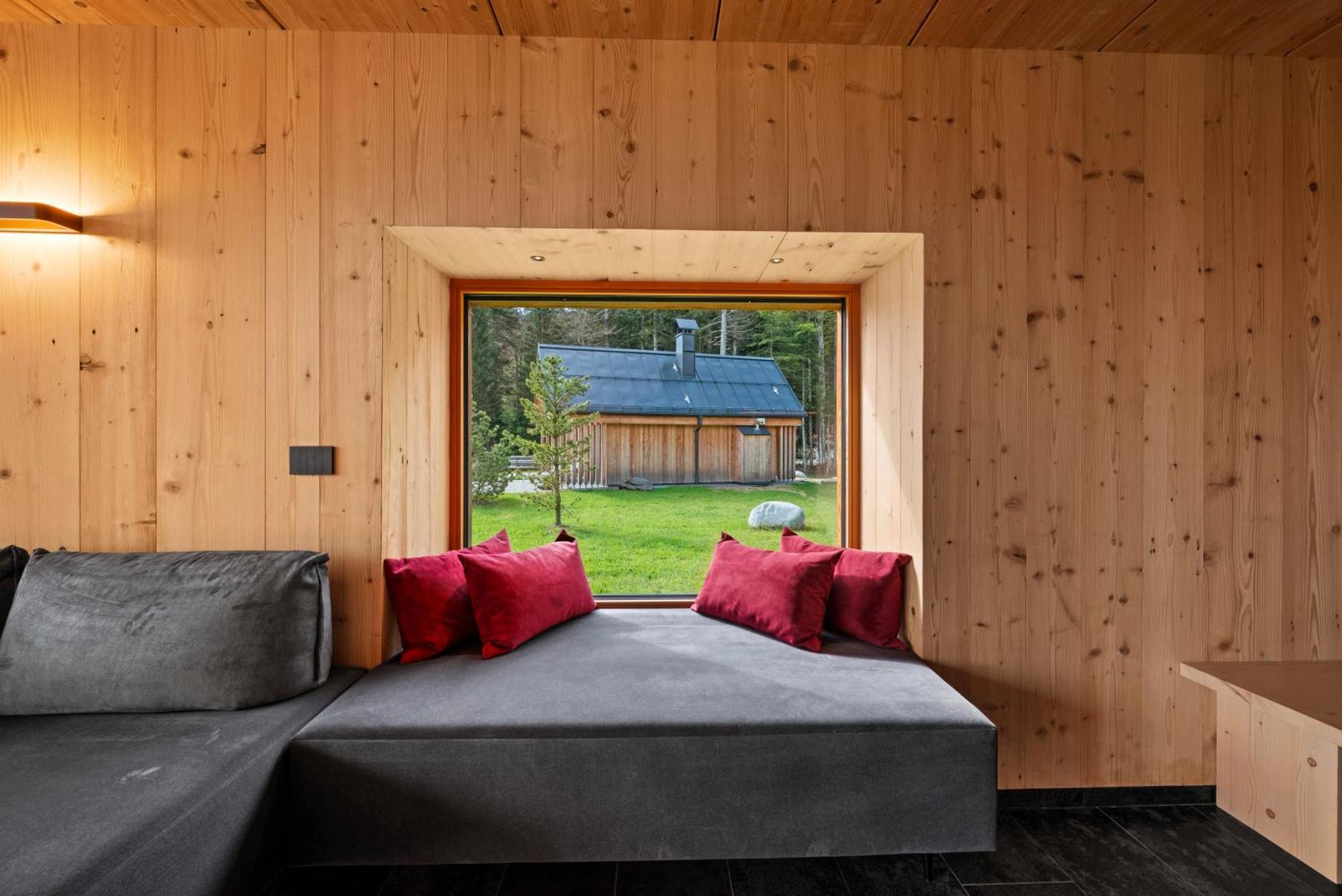 New Opening "Sissi Chalets" - Unique Luxury Hideaway With Mountain View & Sauna Mendola Bagian luar foto