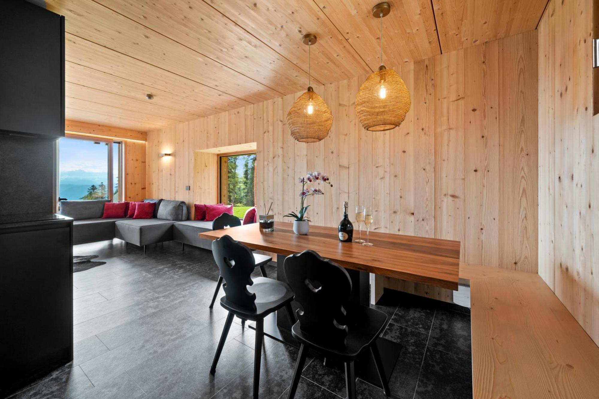 New Opening "Sissi Chalets" - Unique Luxury Hideaway With Mountain View & Sauna Mendola Bagian luar foto