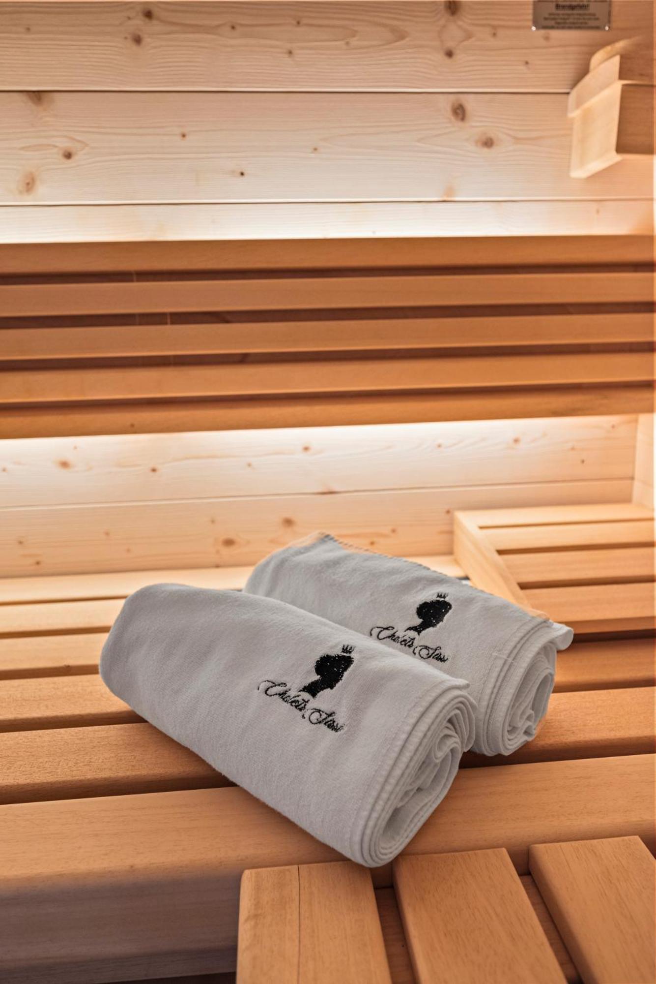 New Opening "Sissi Chalets" - Unique Luxury Hideaway With Mountain View & Sauna Mendola Bagian luar foto