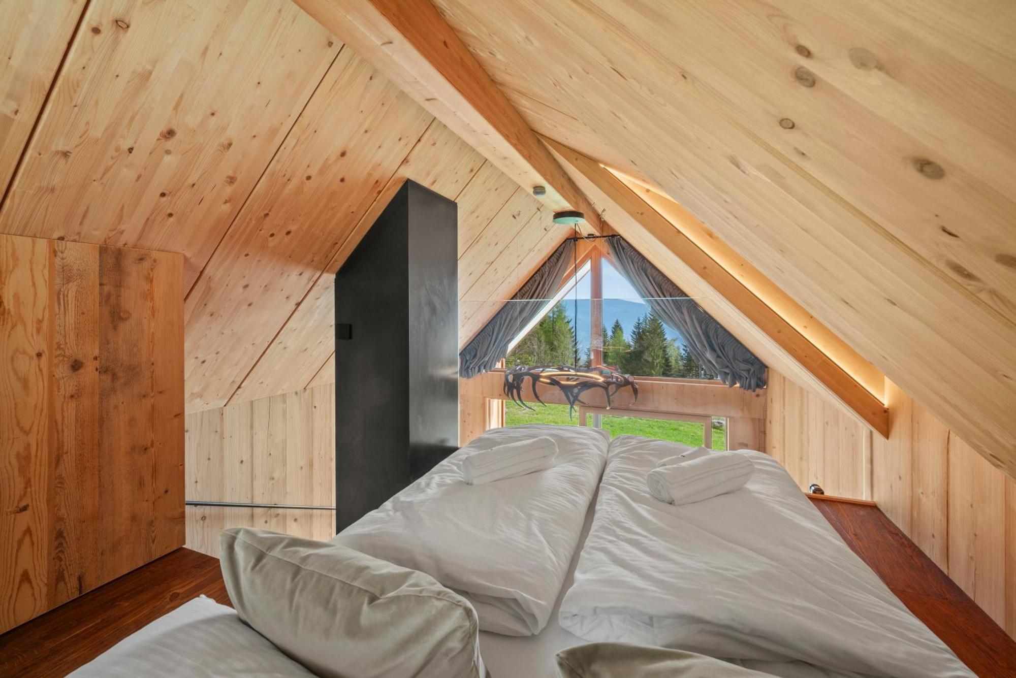 New Opening "Sissi Chalets" - Unique Luxury Hideaway With Mountain View & Sauna Mendola Bagian luar foto