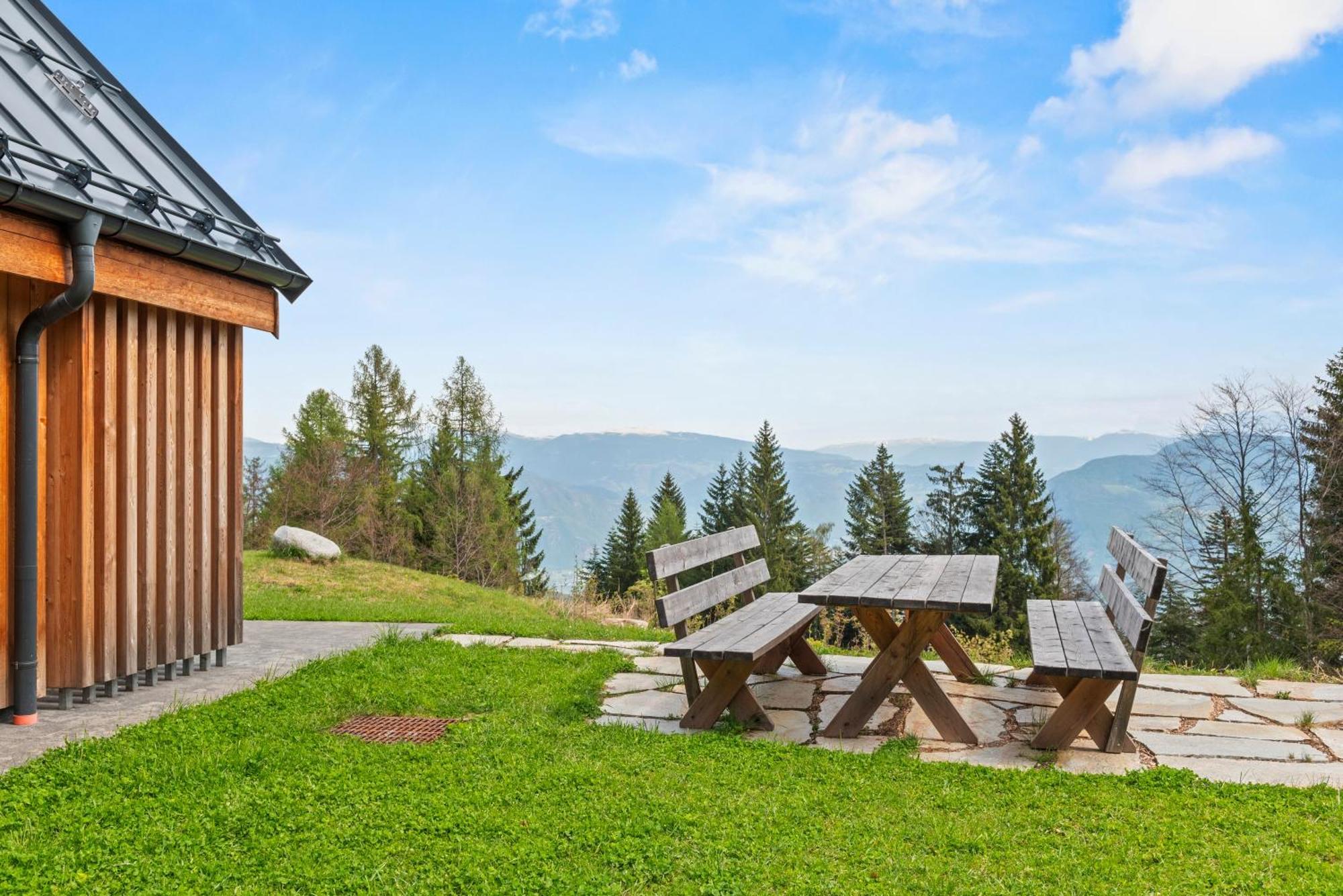 New Opening "Sissi Chalets" - Unique Luxury Hideaway With Mountain View & Sauna Mendola Bagian luar foto